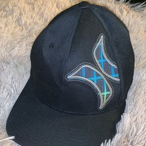 New black Hurley hat